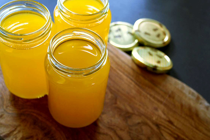 3 банки с топленым маслом