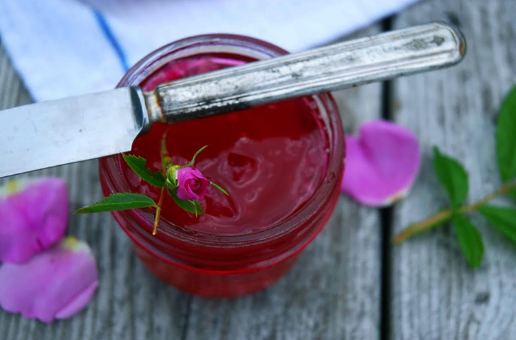 Банка с вареньем