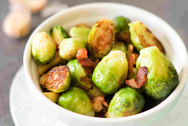 Капуста с беконом