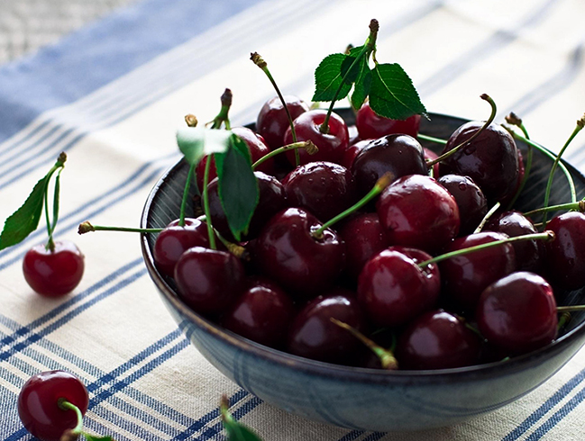 Черешня перед употреблением