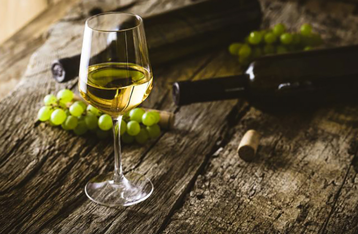 Фужер с вином