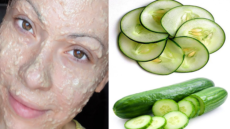 Женщина использует маску из оругца