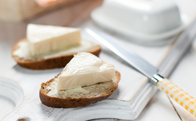 Плавленный сыр в еде