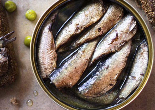 Перед использованием сардин