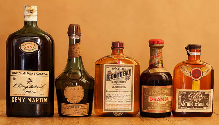 Бутылки коньяка
