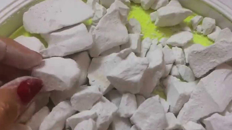 Кусочки мела