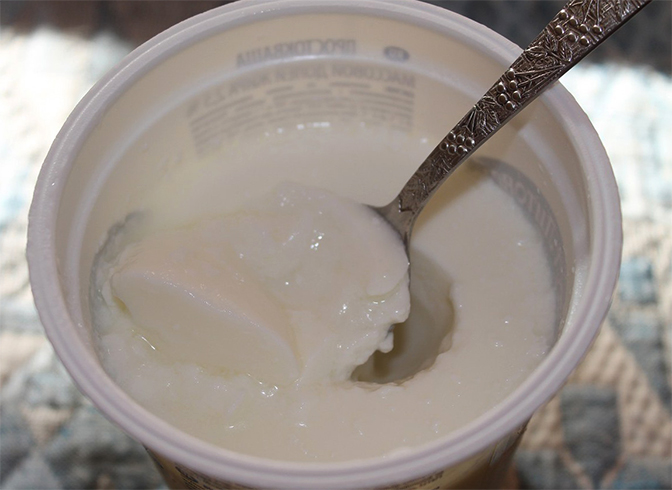 Ложка в простокваше