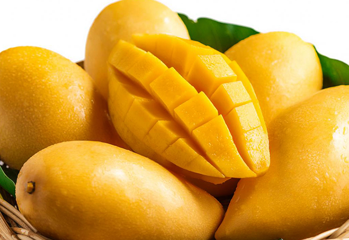 Свежие манго