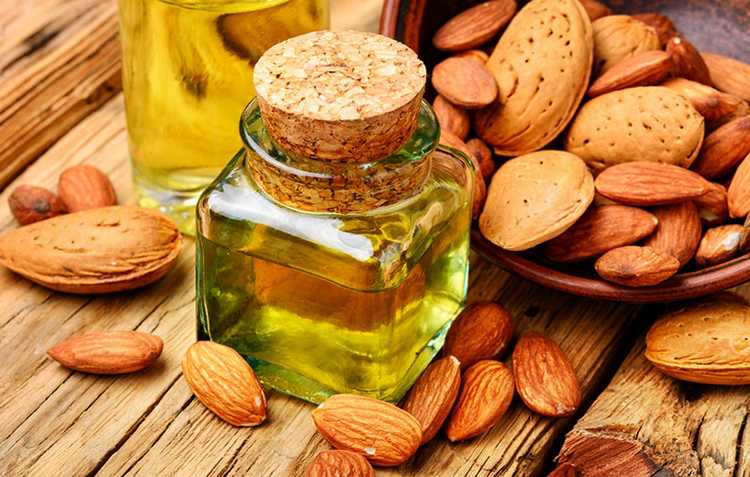 Масло и миндаль