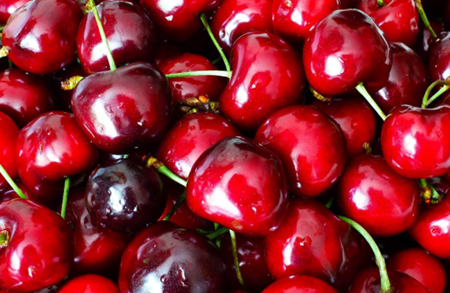 Много черешни