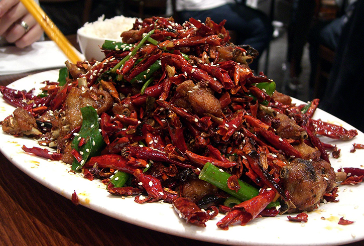 Много острой еды