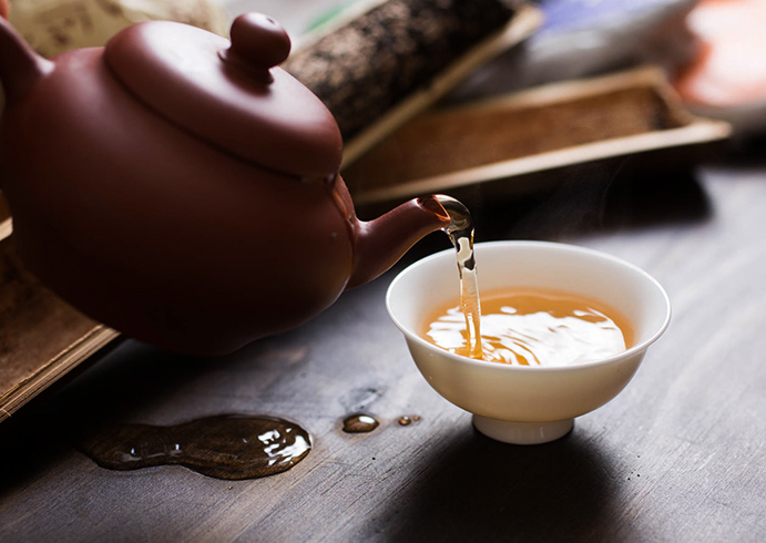 Наливание чая