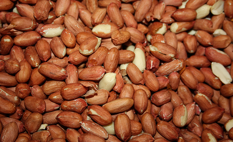 Очищенный арахис