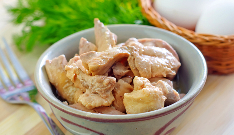 Печень трески в чаше