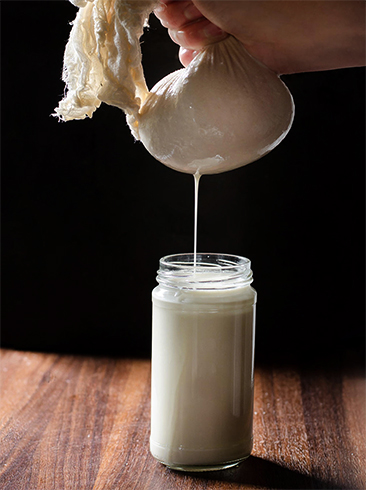 Приготовление миндального молока