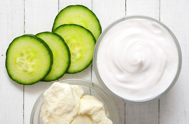 Приготовление маски из огурца