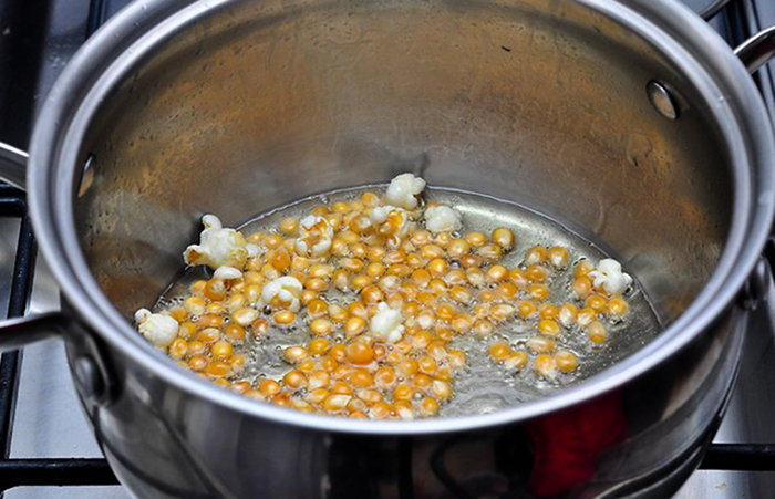 Приготовление попкорна