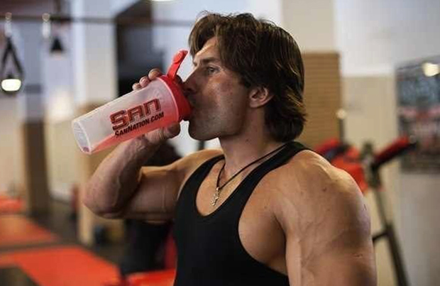 Употребление протеина