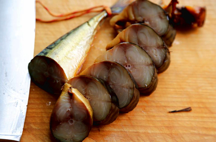 Рыба бездымного копчения