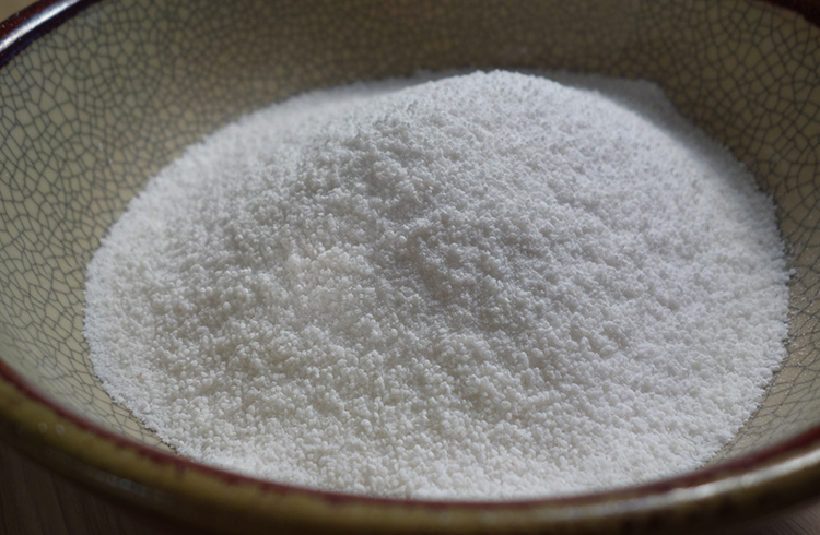 Рисовая мука в емкости