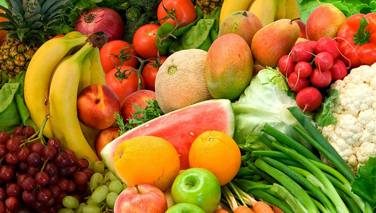 Много сырой еды