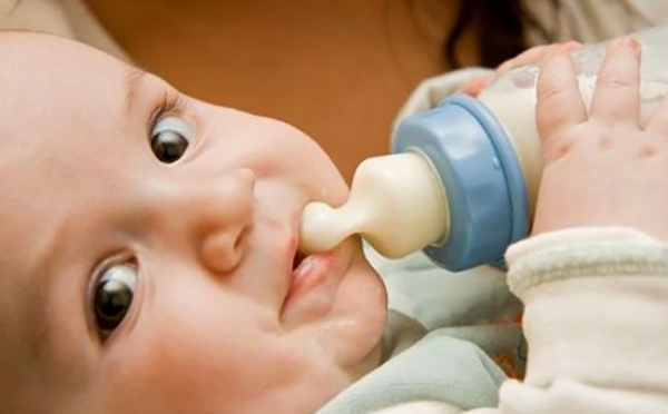 Кормление из смеси