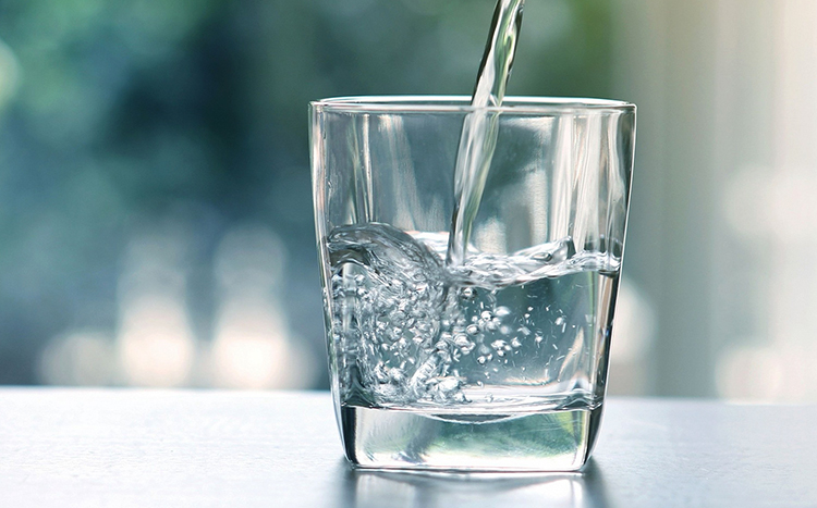 Стакан с водой