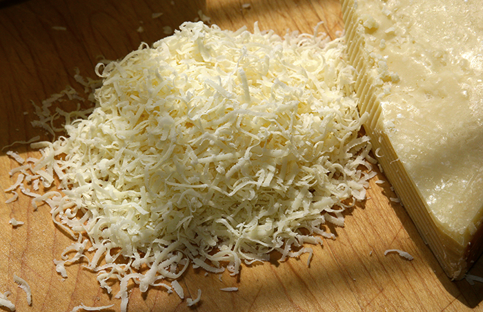 Тертый сыр Пармезан