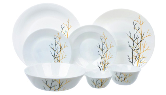 Тарелки и чаши из опалового стекла